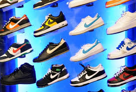 sneaker stores in canal walk