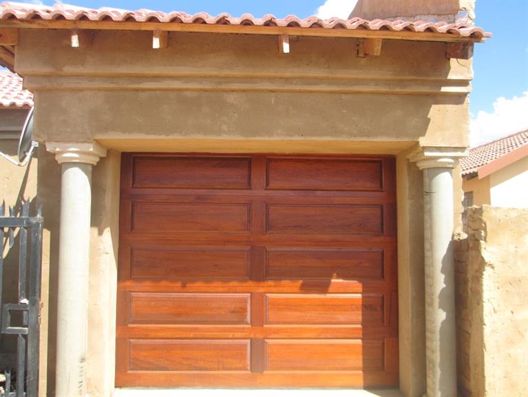 Maczen Garage Doors Pretoria. Projects, photos, reviews and more Snupit