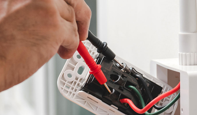 electricians-642x374.jpg