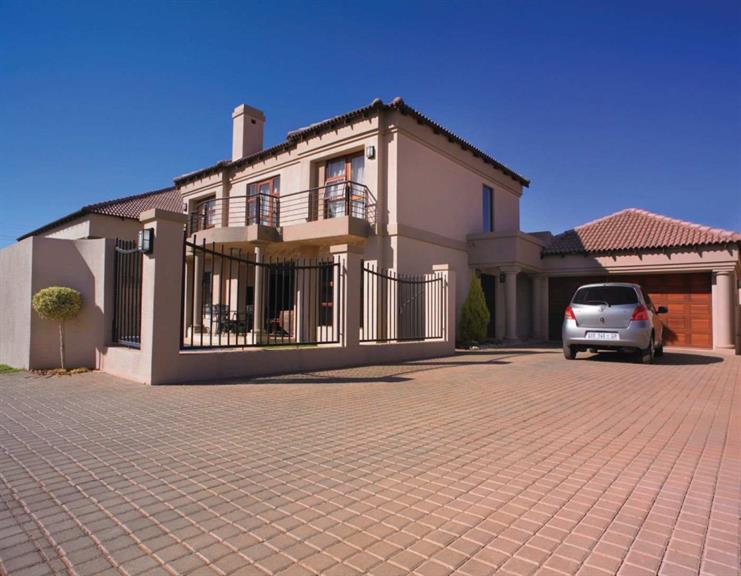 Bosun Brick Midrand. Projects, photos, reviews and more Snupit