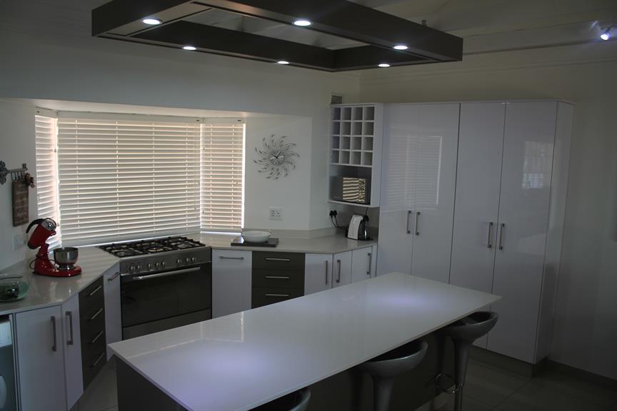 Kitchen & Cupboards Pietermaritzburg. Projects, photos, reviews and