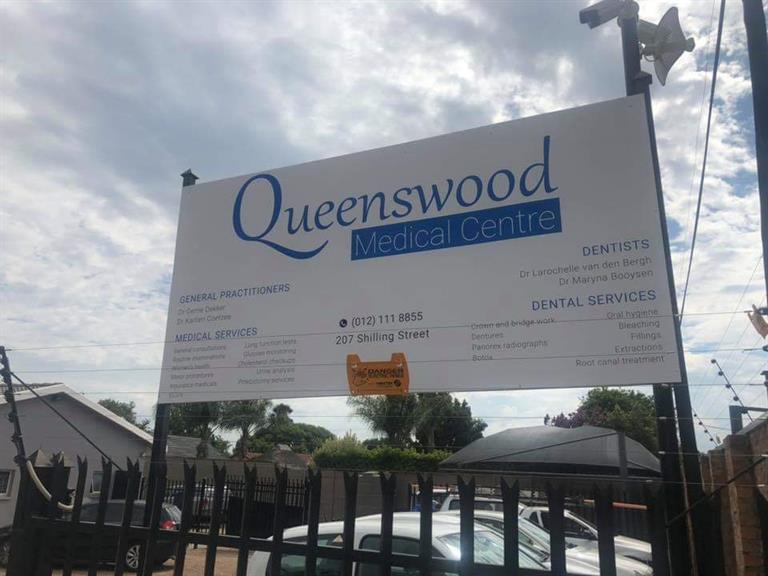 Queenwood Medical Centre Pretoria. Projects, photos, reviews and more