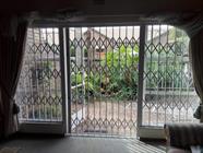 Bennie's Trellis Doors